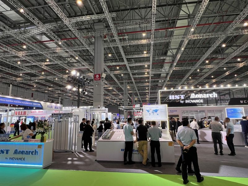 行业展会与工博会 · 电梯展展台